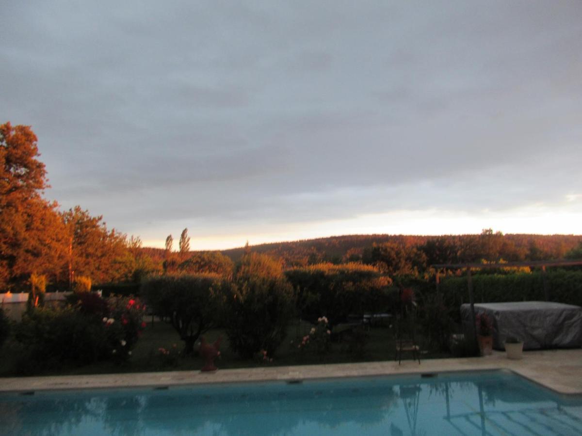 Le Cabanon Des Hirondelles Villa วีลล์โครซ ภายนอก รูปภาพ